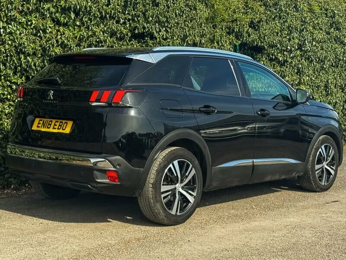 2018-peugeot-3008-suv-12-puretech-allure-big-30