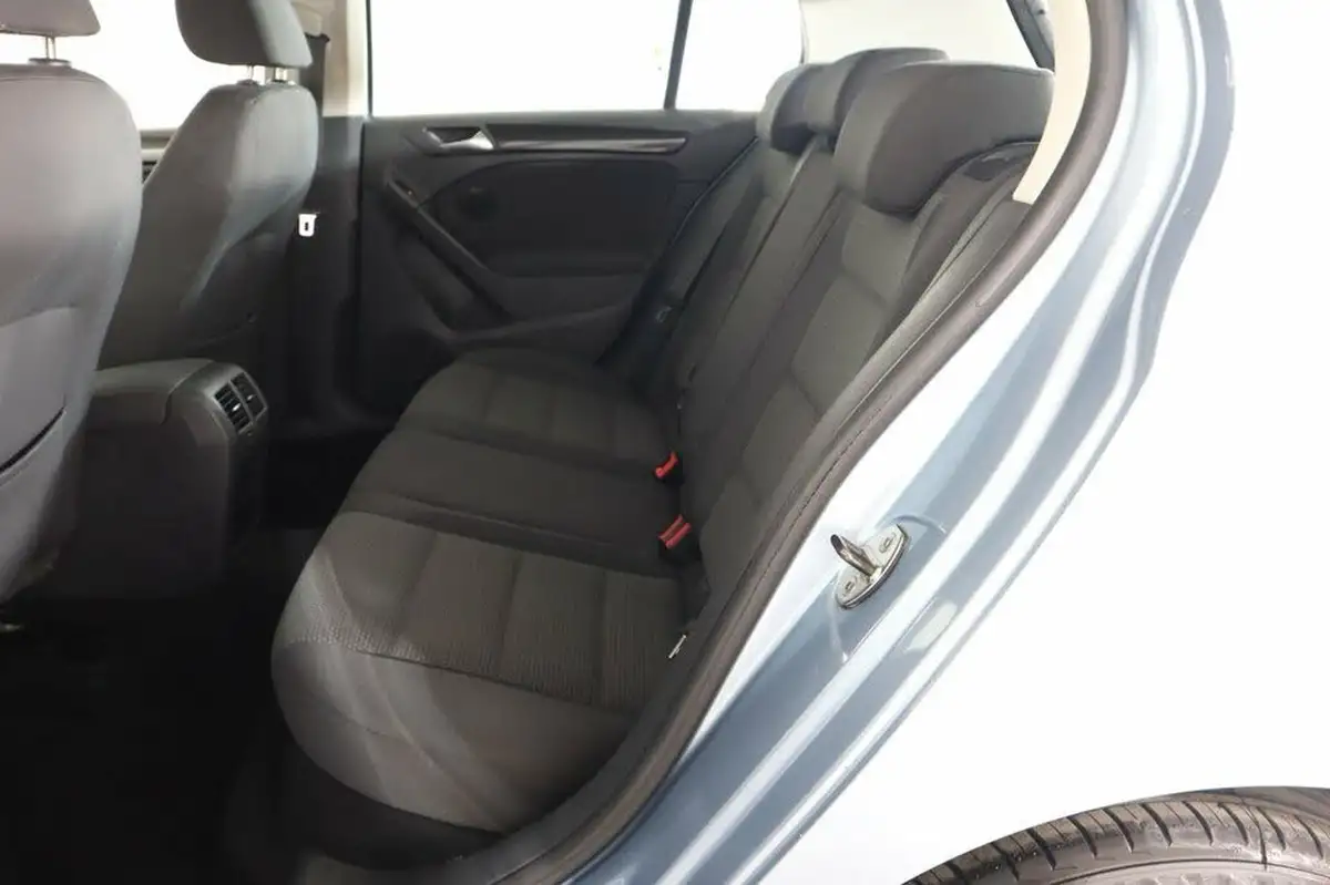 2010-volkswagen-golf-14-se-125ps-hatchback-5d-dsg-big-36