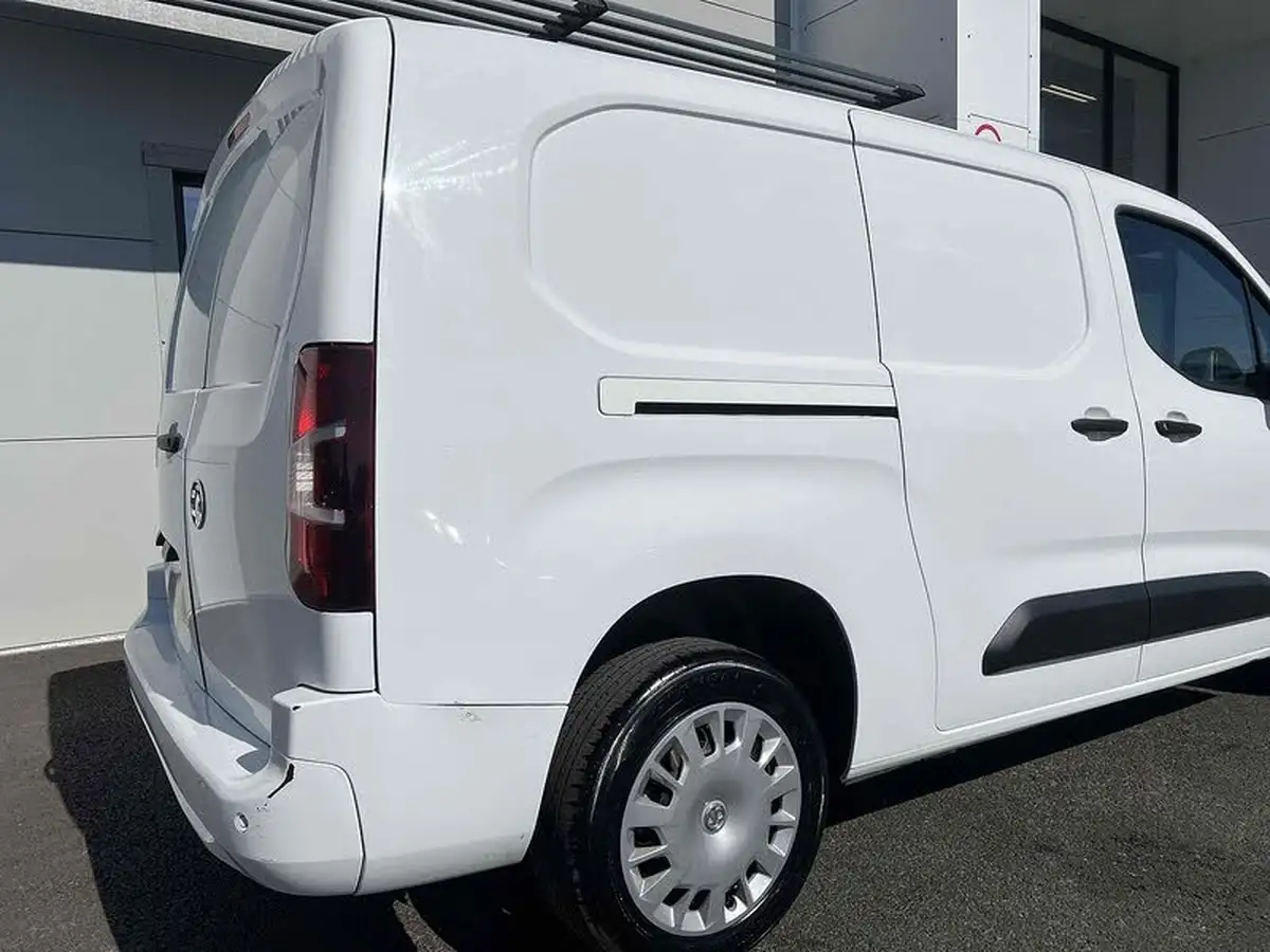2020-vauxhall-combo-15cdti-sportive-2300-100pseu6d-t-l2h1-panel-big-17
