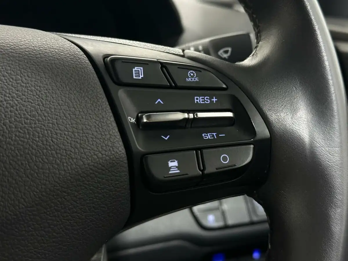 2018-hyundai-ioniq-16-gdi-se-hybrid-big-13