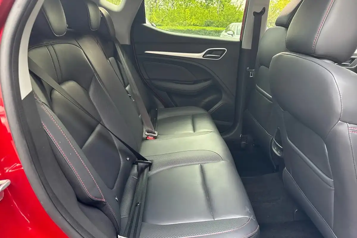 2024-mg-zs-suv-15-vti-tech-exclusive-big-8