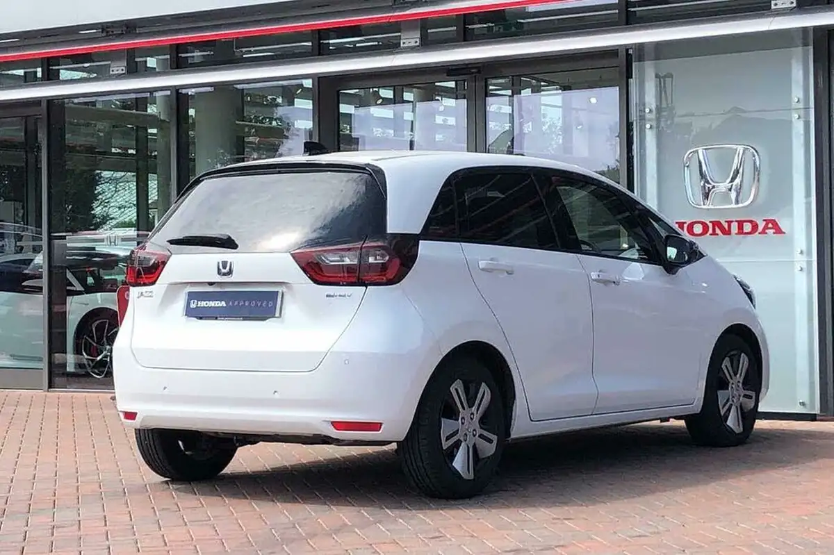 2022-honda-jazz-15-i-mmd-ex-107ps-big-11