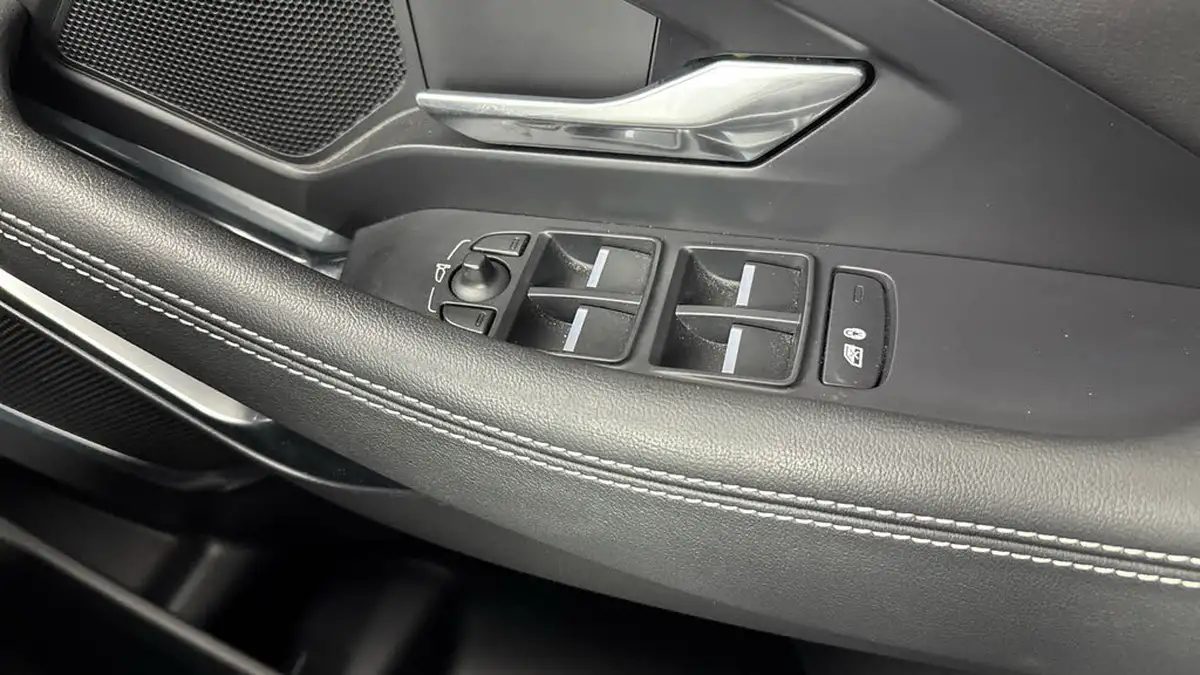 2018-jaguar-e-pace-20-i4d-r-dynamic-se-180ps-big-22