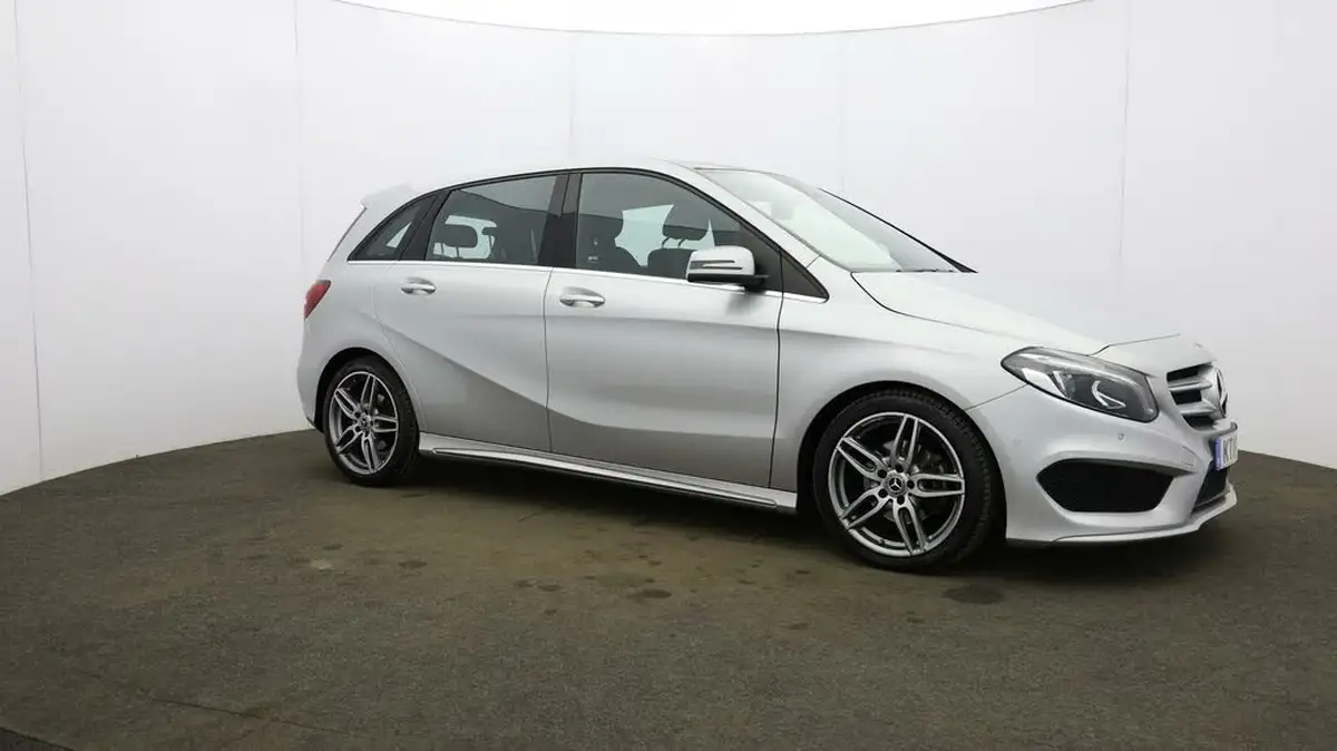 2018-mercedes-benz-b-class-16-b200-amg-line-156ps-premium-plusss-7g-dct-big-47