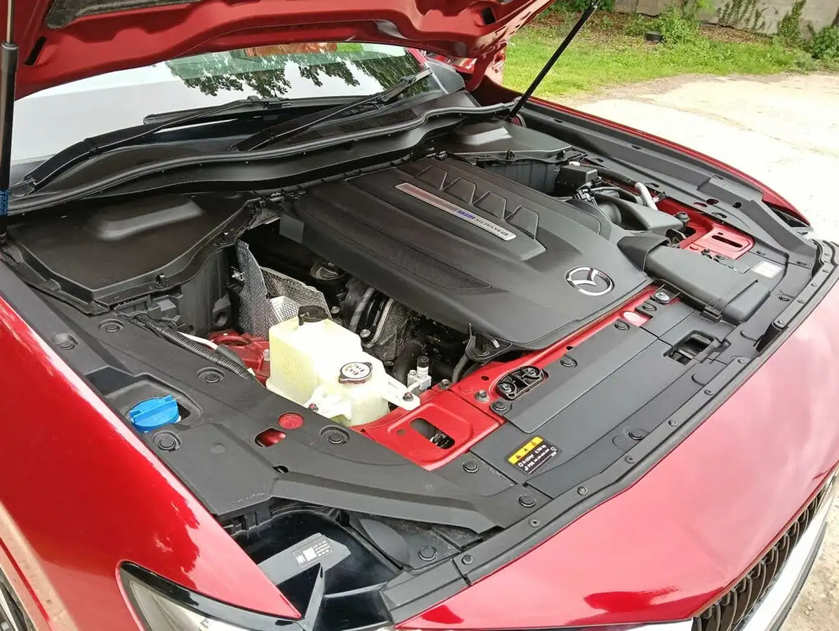 2022-mazda-cx-60-25-e-skyactiv-takumi-big-48