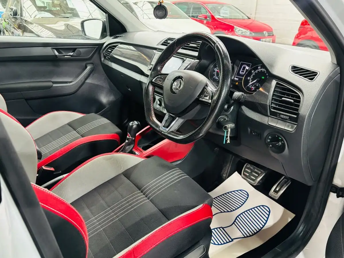 2016-skoda-fabia-14tdi-monte-carlo-90ps-estate-dsg-big-10