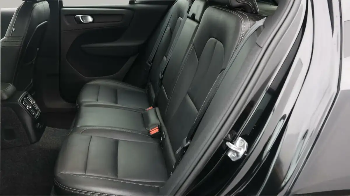 2020-volvo-xc40-15-t5-inscription-pro-plug-in-hybrid-big-15