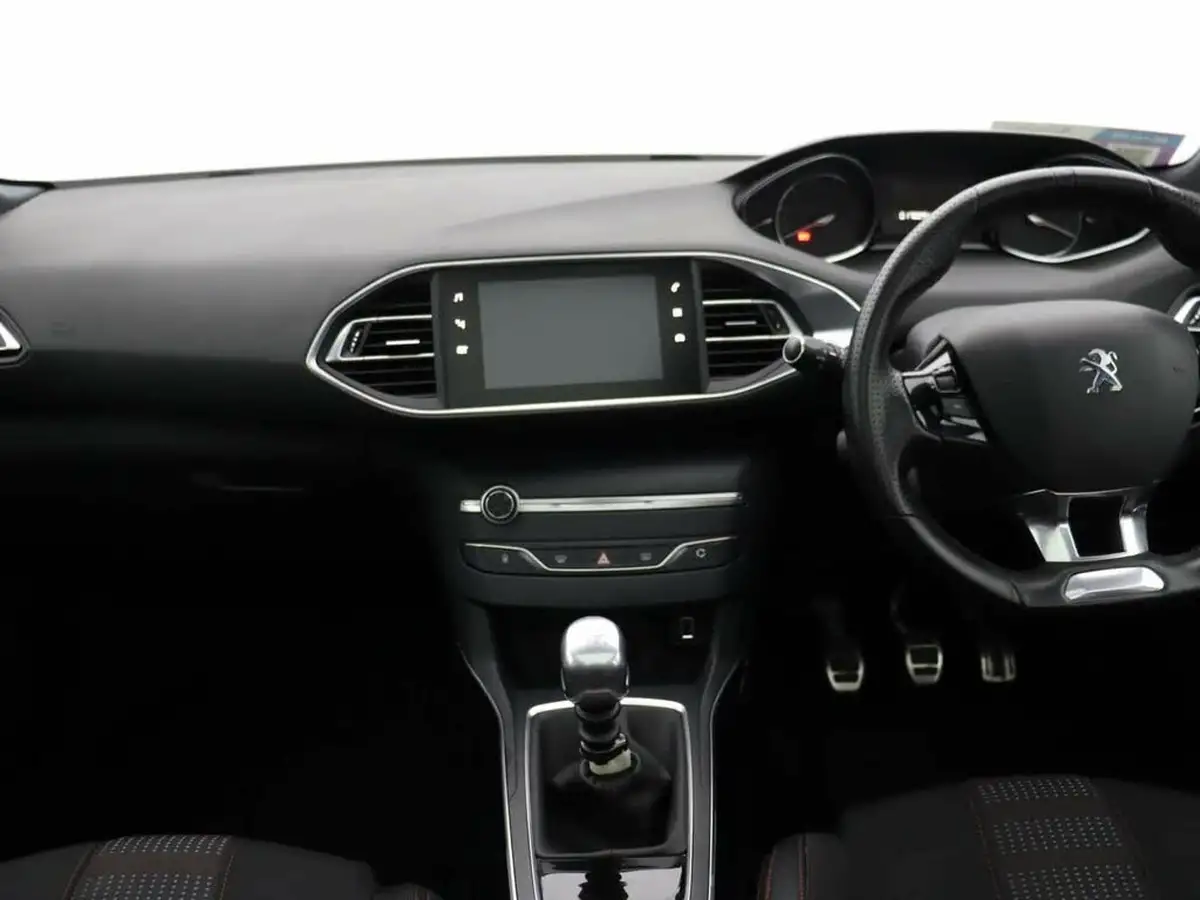 2019-peugeot-308-15-bluehdi-gt-line-eat8-big-20
