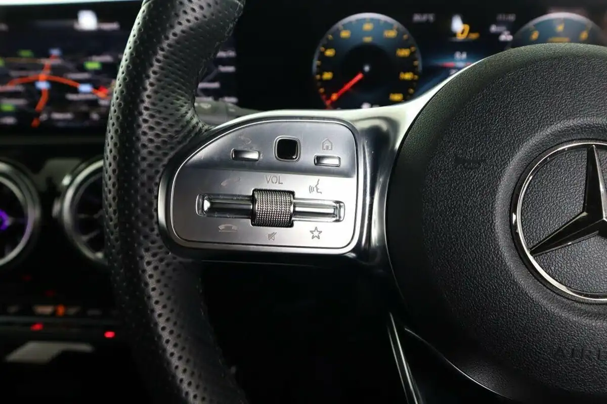 2023-mercedes-benz-cla-13-cla-200-amg-line-shooting-brake-5d-big-18