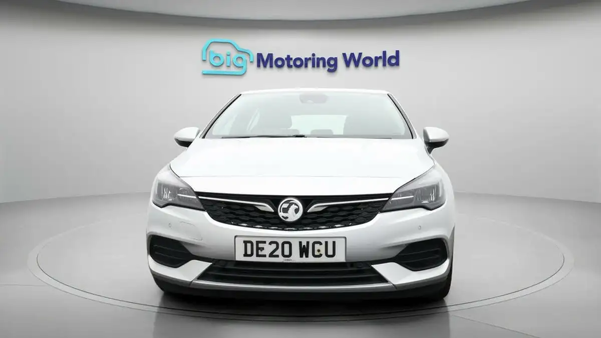 2020-vauxhall-astra-12-turbo-elite-nav-big-1