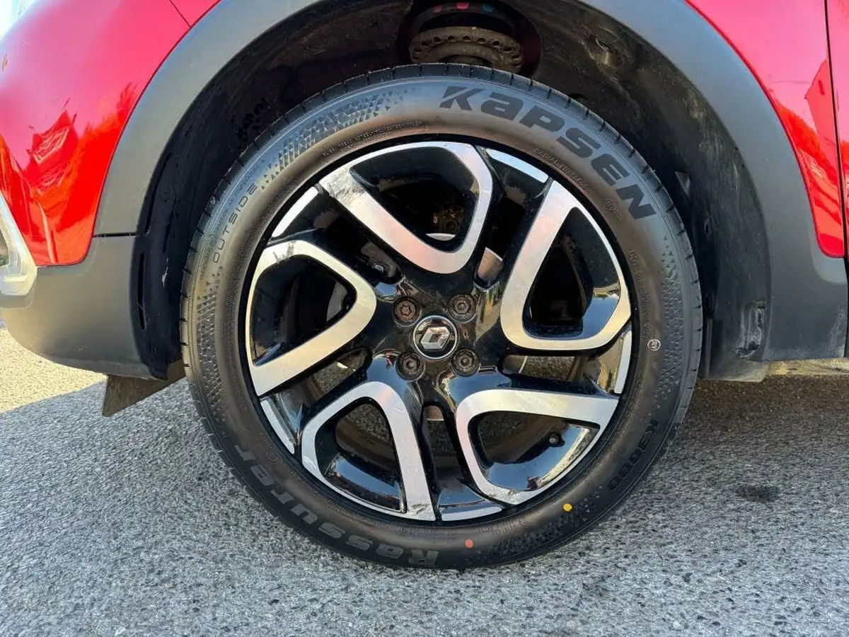 2019-renault-captur-09-tce-iconic-big-10