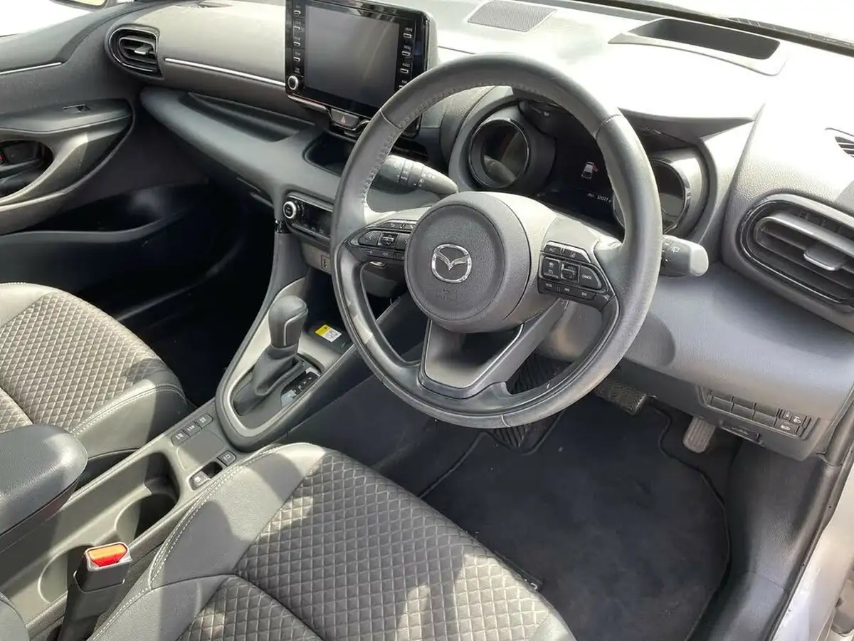 2022-mazda-mazda2-15-select-big-14