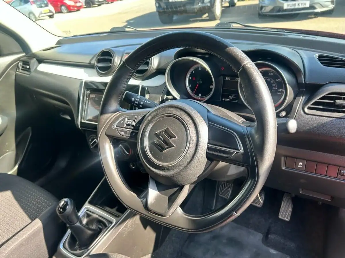 2018-suzuki-swift-10-boosterjet-sz-t-111ps-big-12
