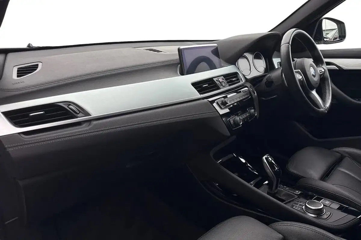 2019-bmw-x1-20-xdrive20i-m-sport-plus-pack-big-8