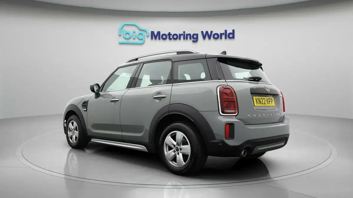 2022-mini-countryman-15-cooper-classic-big-4
