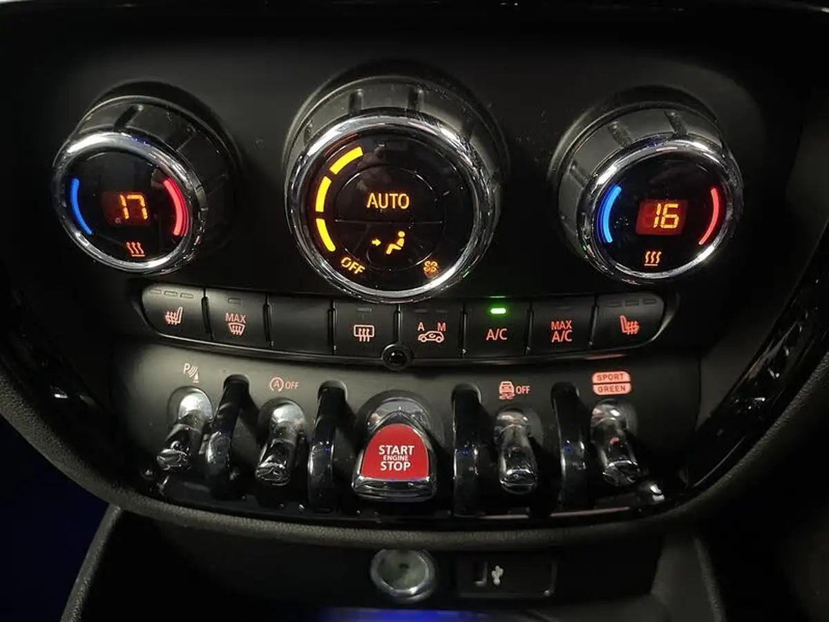 2018-mini-clubman-15-cooper-auto-big-18