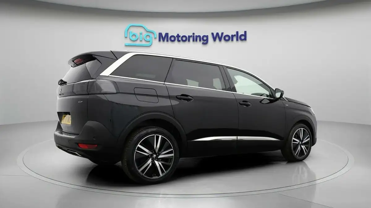 2021-peugeot-5008-suv-12-puretech-gt-premium-big-6