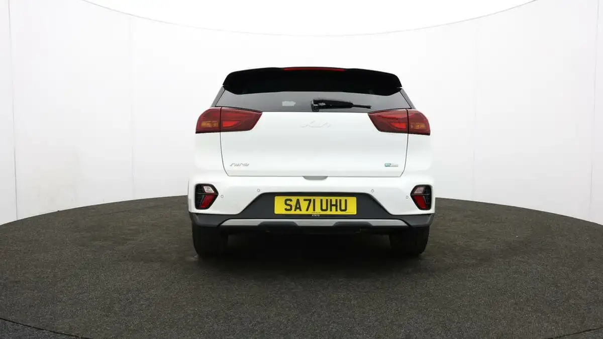 2021-kia-niro-16-gdi-phev-3-42in-cluster-big-55