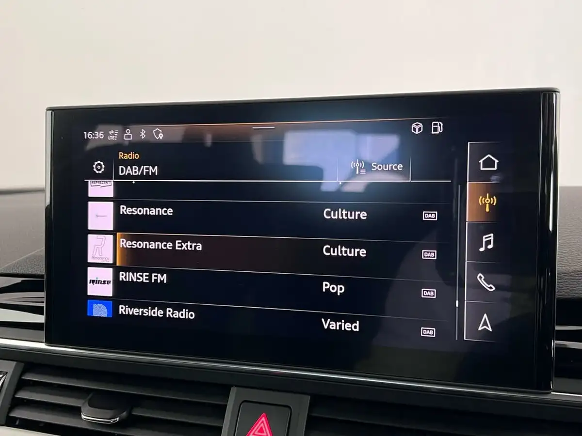 2022-audi-a4-20-35-tfsi-s-line-tronic-big-29