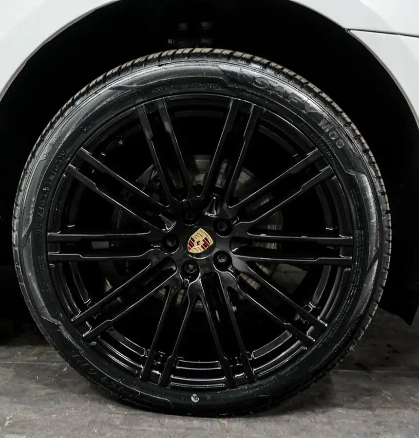 2015-porsche-macan-20-big-7