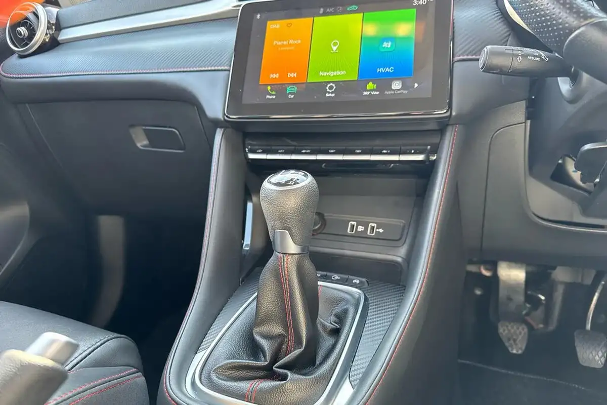 2023-mg-zs-suv-15-vti-tech-exclusive-big-11