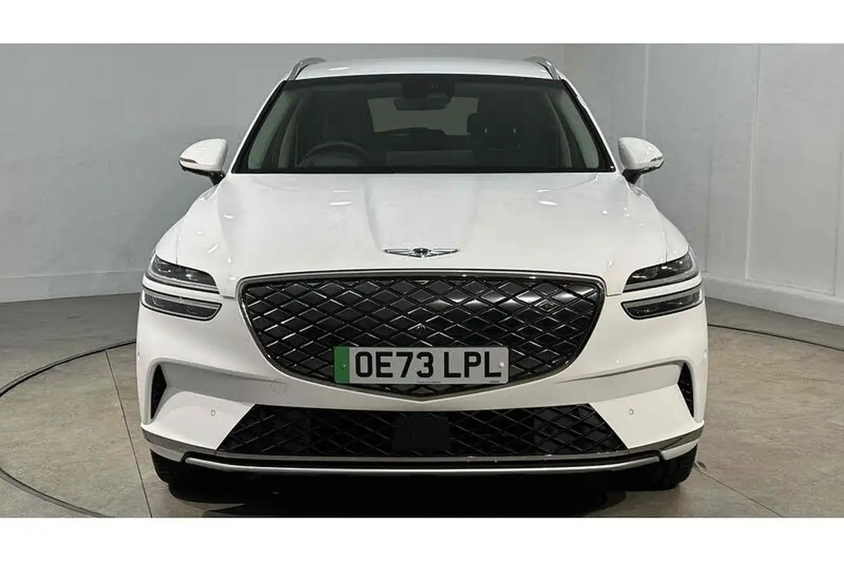 2023-genesis-gv70-e-sport-line-big-2