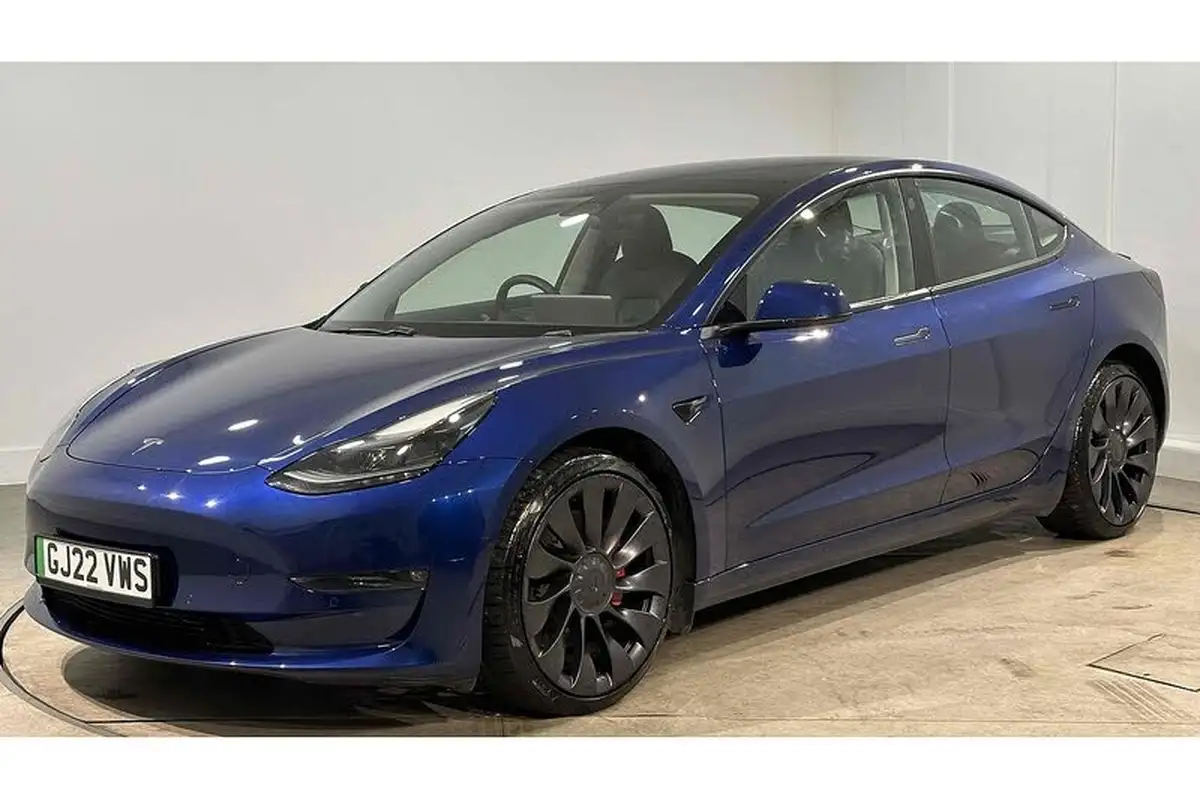 2022-tesla-model-3-e-performance-big-7