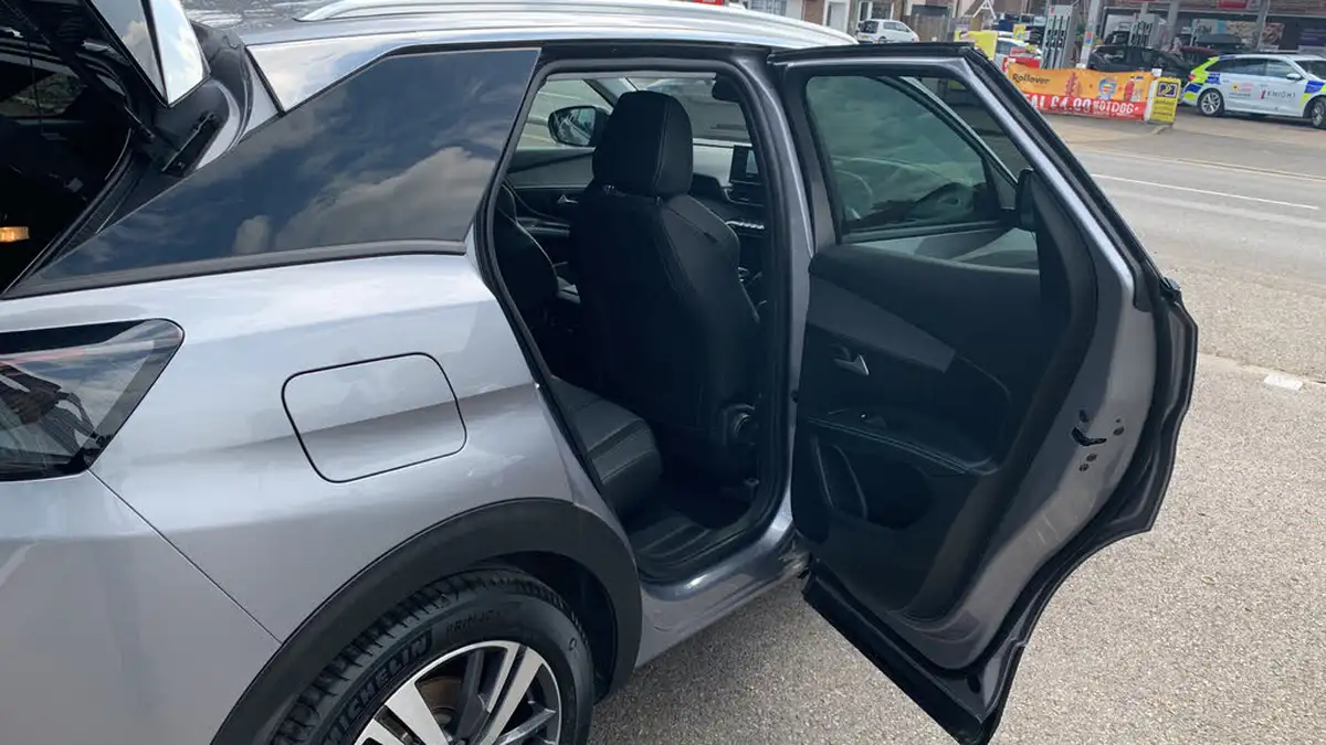 2022-peugeot-3008-suv-15-bluehdi-allure-premium-big-53