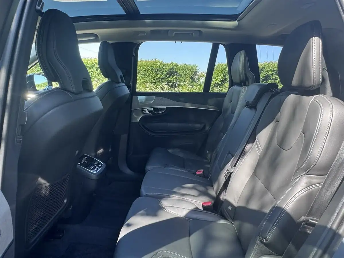 2022-volvo-xc90-20-b5-ultimate-big-23