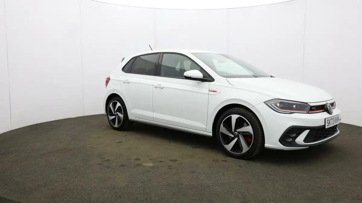 2023-volkswagen-polo-big-46