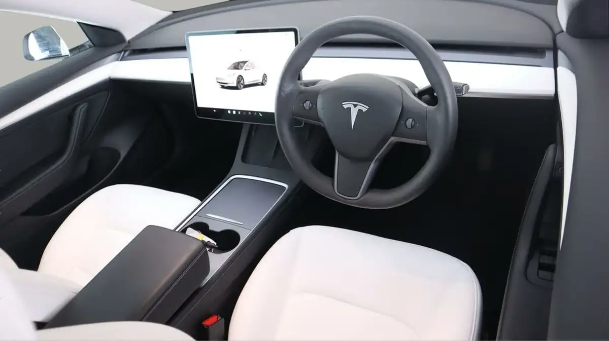 2021-tesla-model-3-e-standard-plus-big-9