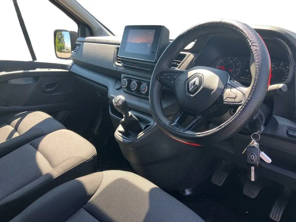 2022-renault-trafic-20dci-sl28-130-business-big-8
