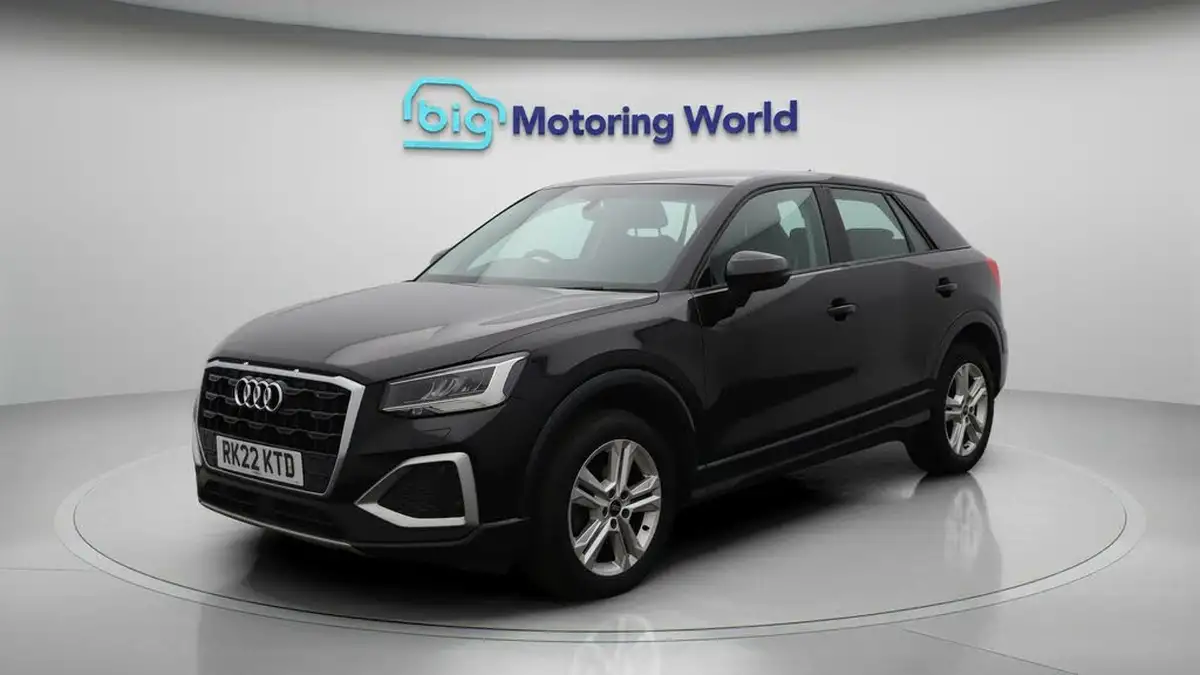 2022-audi-q2-10-30-tfsi-sport-big-3