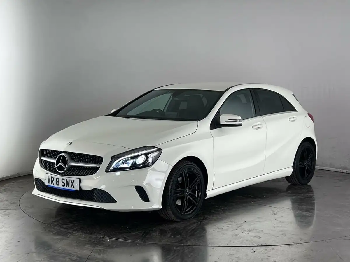 2018-mercedes-benz-a-class-16-a200-sport-edition-big-2