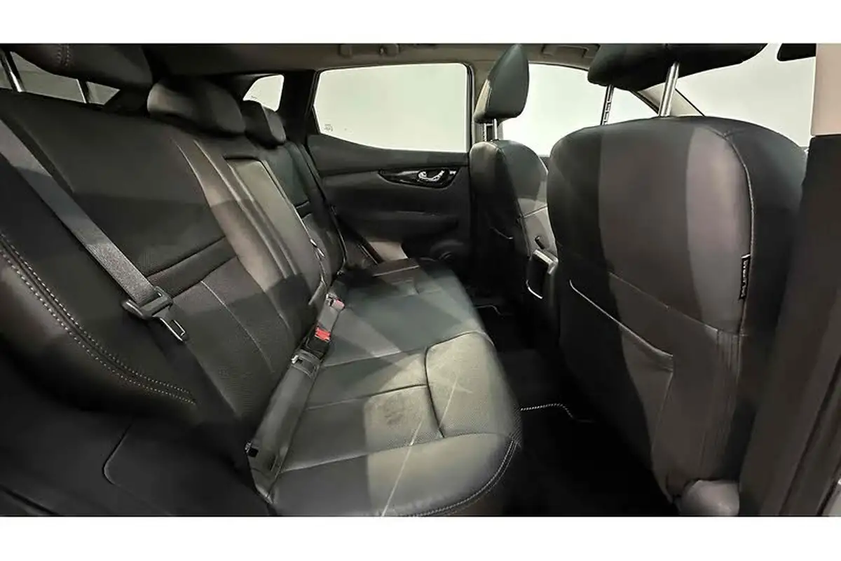 2016-nissan-qashqai-12-dig-t-tekna-xtronic-cvt-big-23