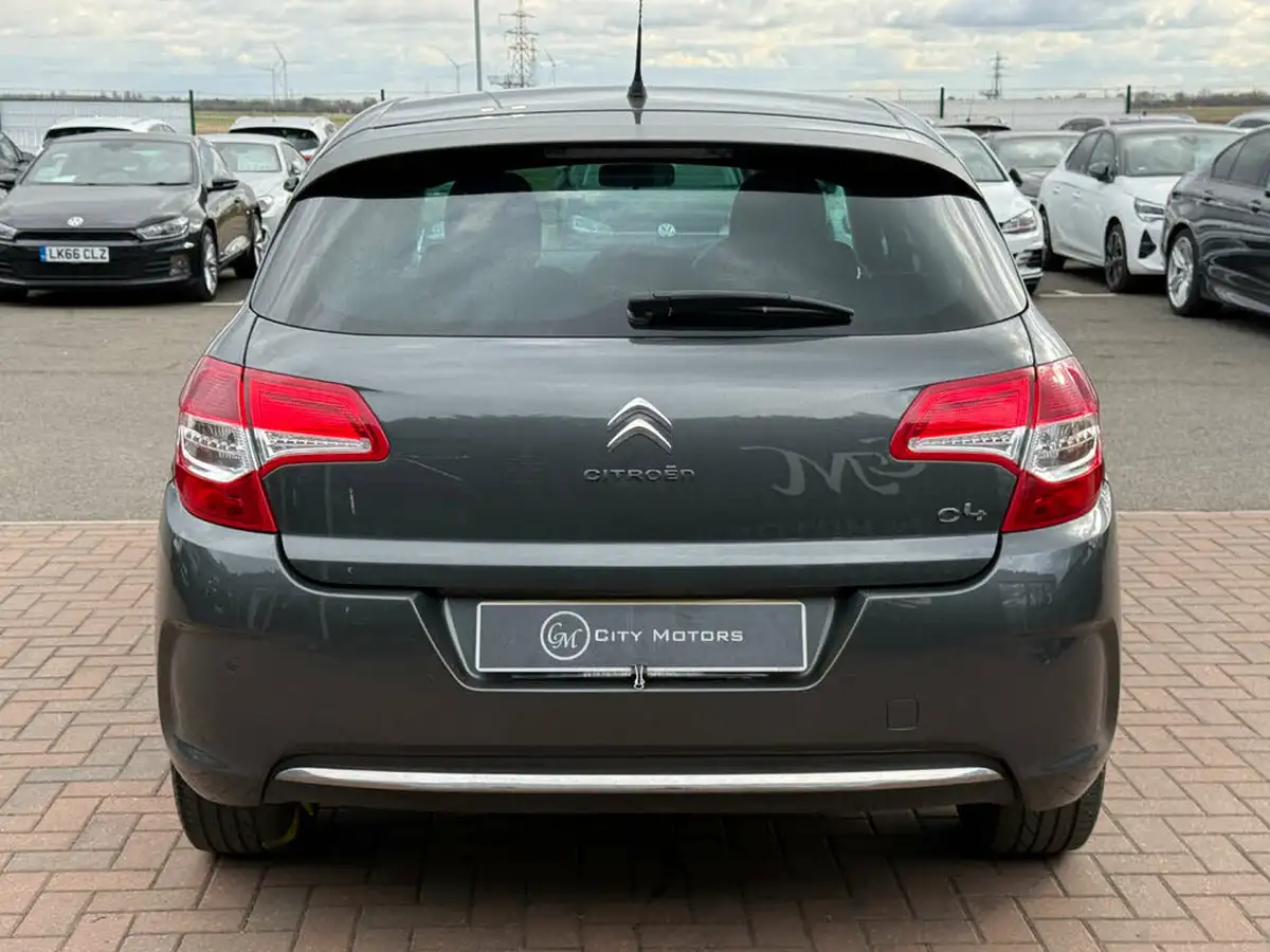 2015-citroen-c4-16td-vtr-big-4