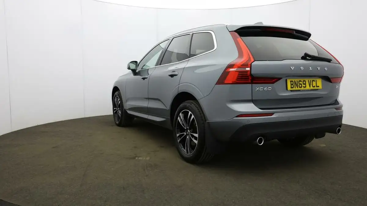2019-volvo-xc60-20-t4-edition-big-44