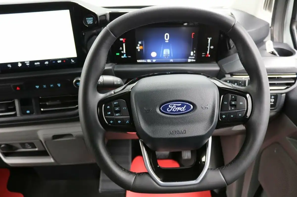 2024-ford-transit-custom-20tdci-320-l2h1-limited-136pseu6e-panel-van-1996cc-auto-big-35