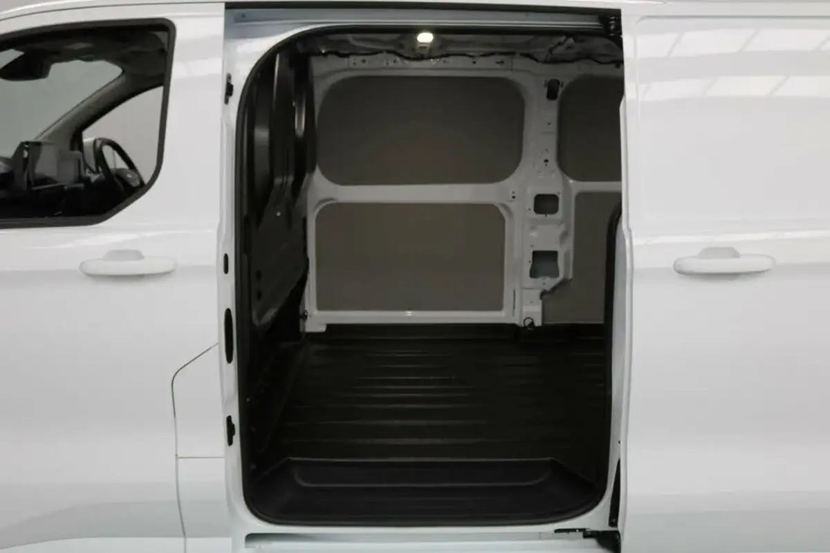2024-ford-transit-custom-20tdci-320-l2h1-limited-136pseu6e-panel-van-1996cc-auto-big-11