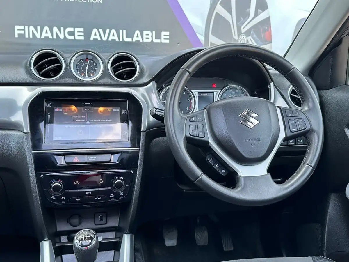 2017-suzuki-vitara-16ddis-sz5-allgrip-big-38