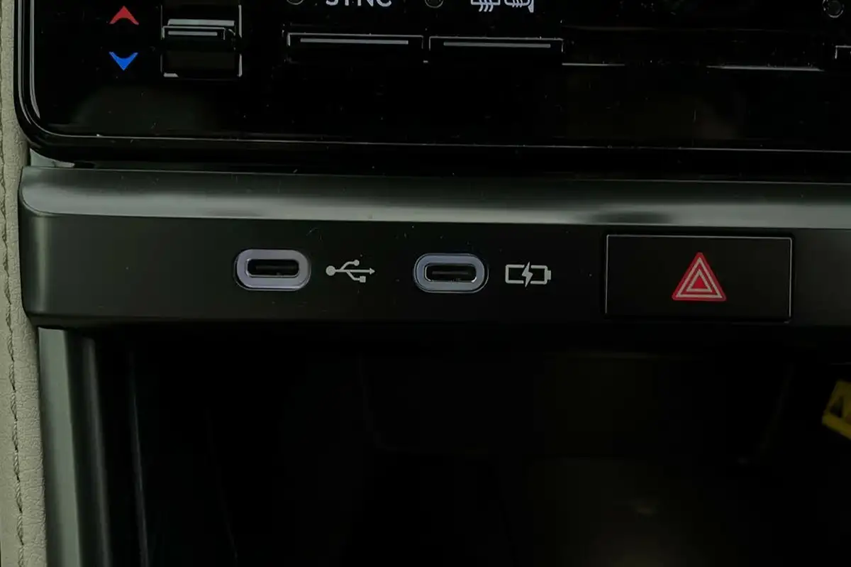 2025-lexus-lbx-15-premium-plus-big-20