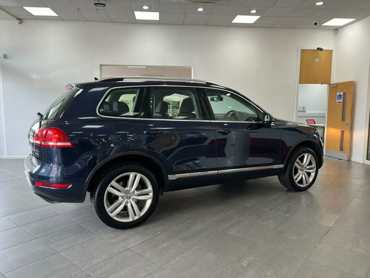 2014-volkswagen-touareg-30td-se-v6-204ps-bmtss-big-7
