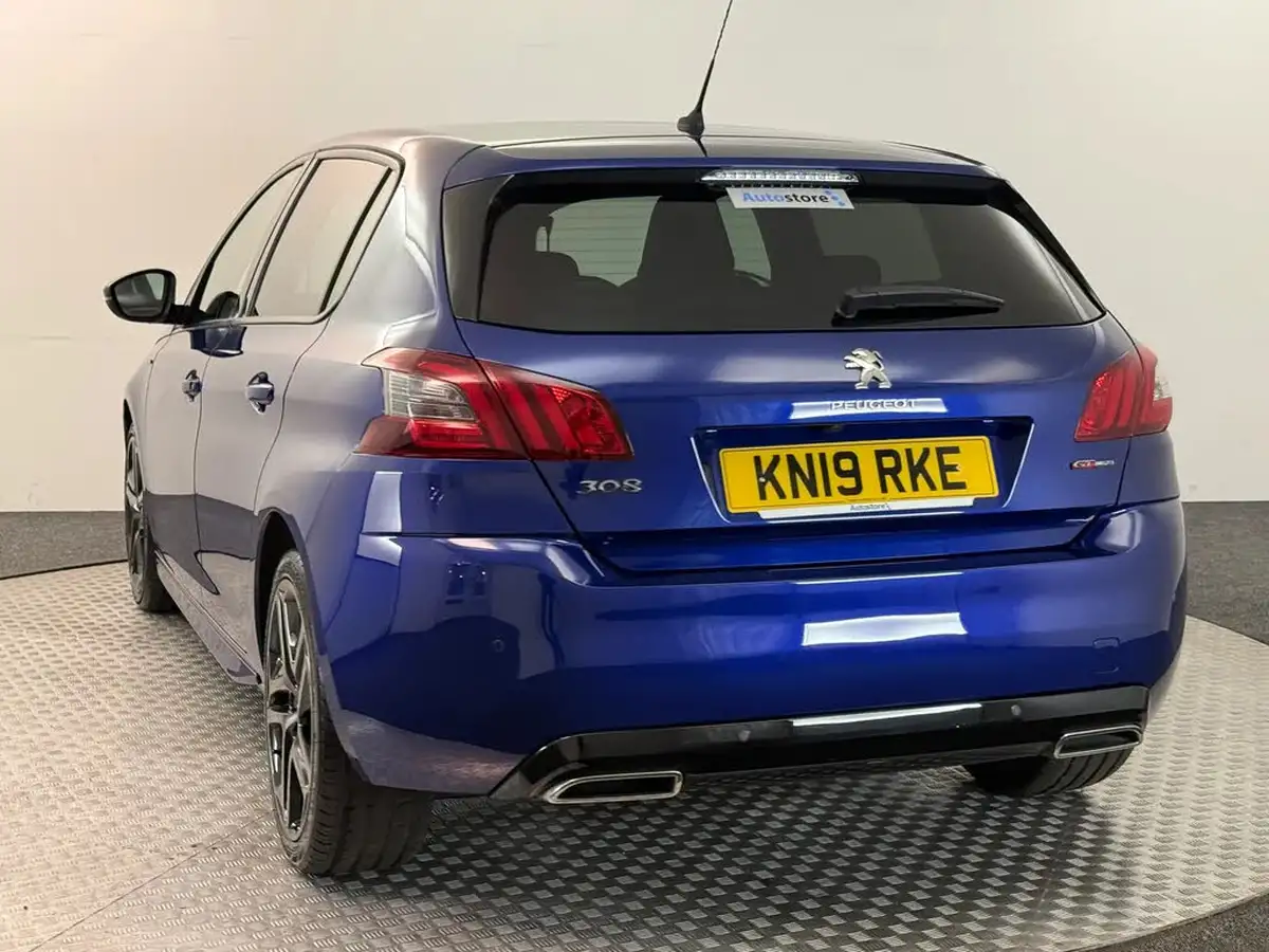 2019-peugeot-308-15-bluehdi-gt-line-big-10