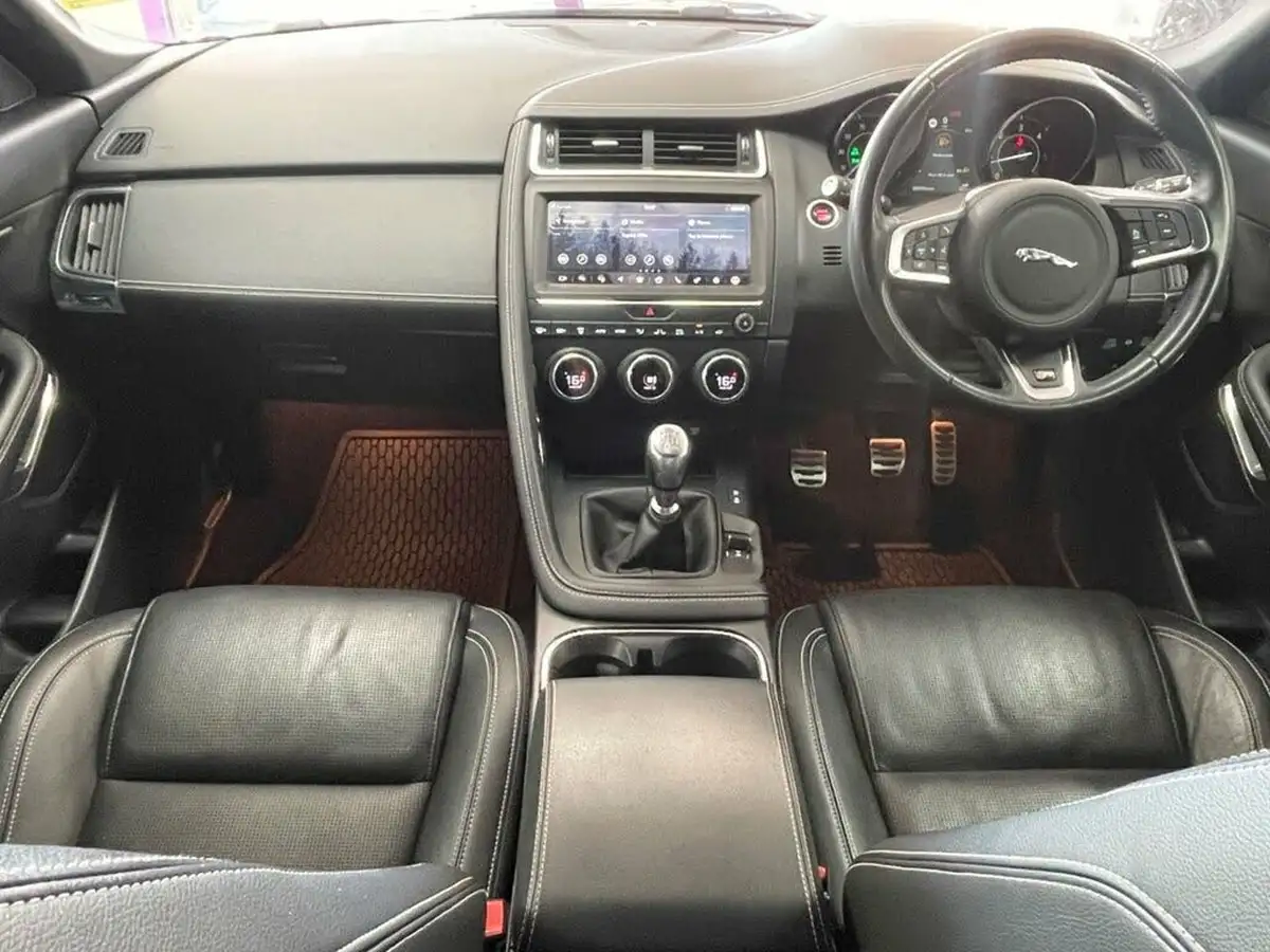 2019-jaguar-e-pace-20-i4d-r-dynamic-se-150ps-big-1