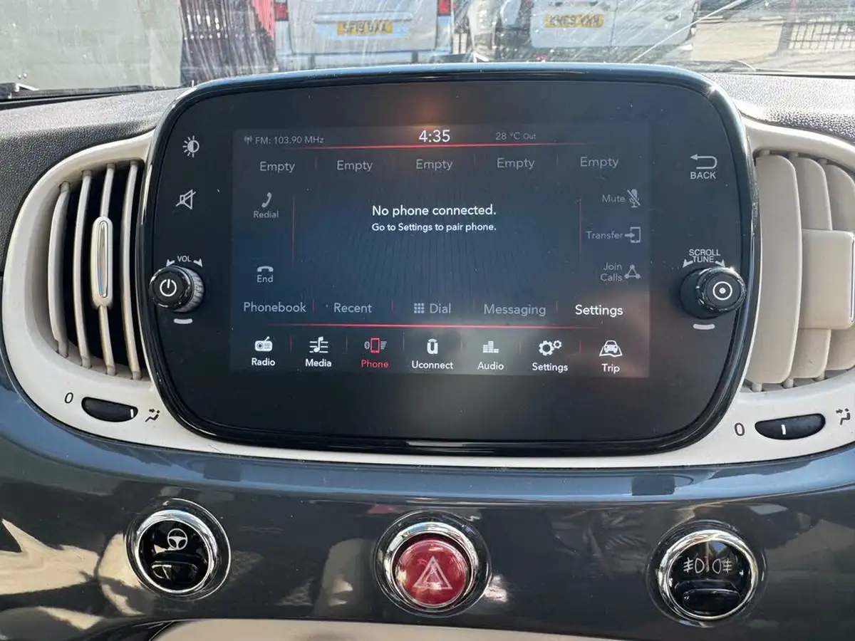2021-fiat-500-10-dolcevita-big-25