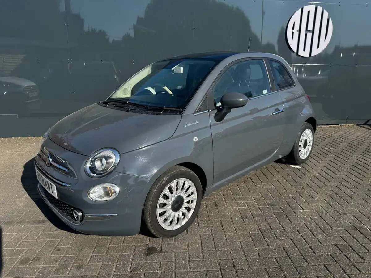 2021-fiat-500-10-dolcevita-big-1