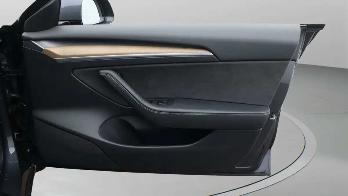 2021-tesla-model-3-e-standard-plus-big-15