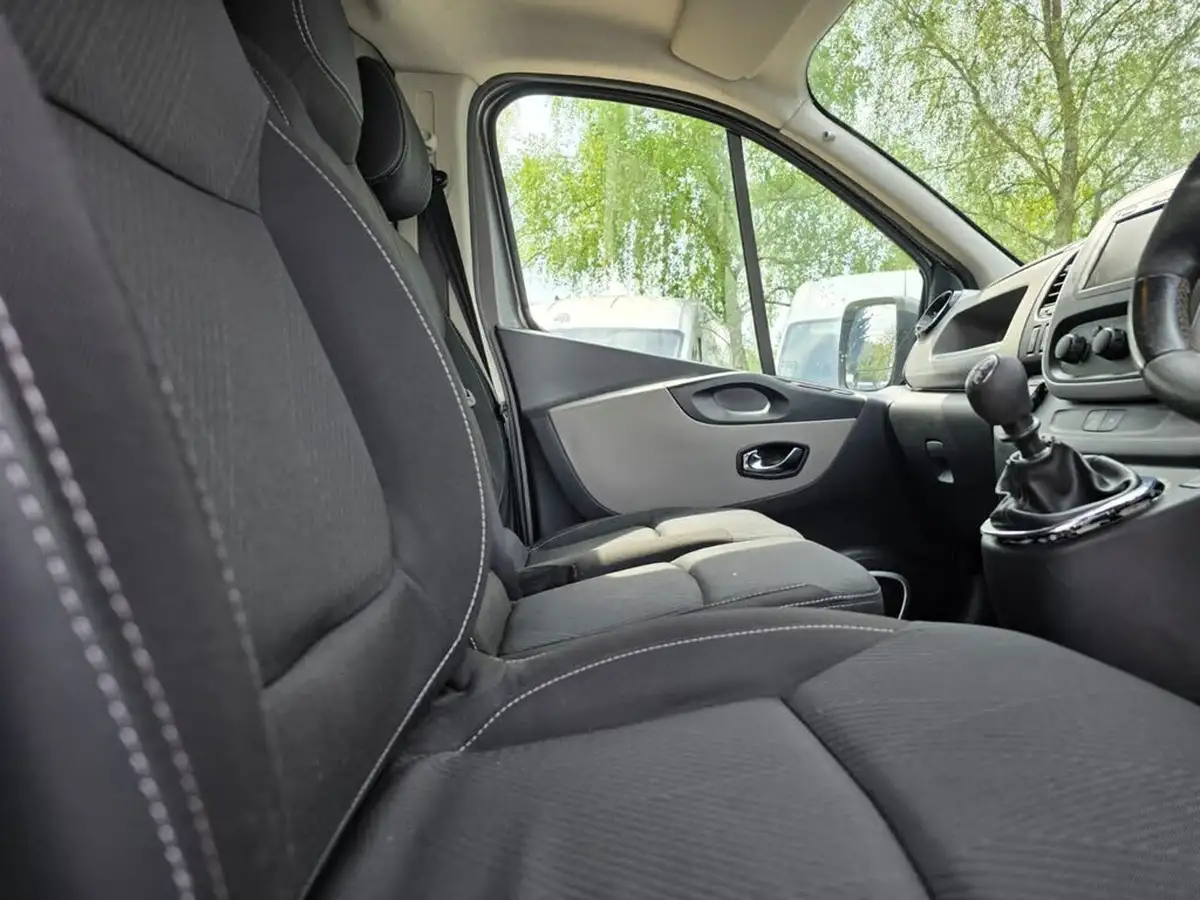 2019-nissan-nv300-16dci-tekna-l1h1-120ps-10t-panel-van-big-18