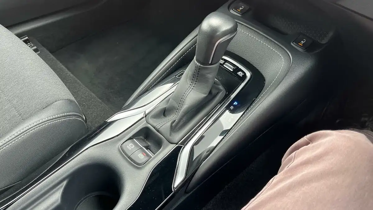 2022-toyota-corolla-20-vvt-i-design-181bhp-spare-wheel-hatchback-big-44