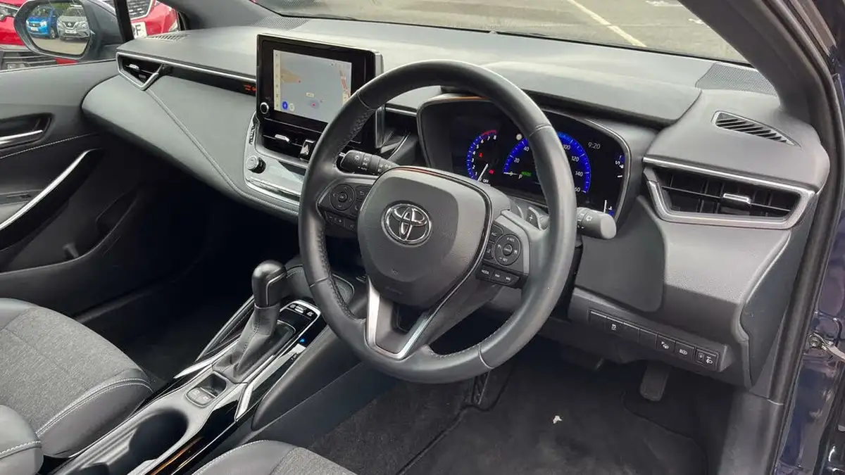 2022-toyota-corolla-20-vvt-i-design-181bhp-spare-wheel-hatchback-big-20